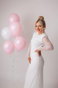 Sedinta foto in rochie cu perle
